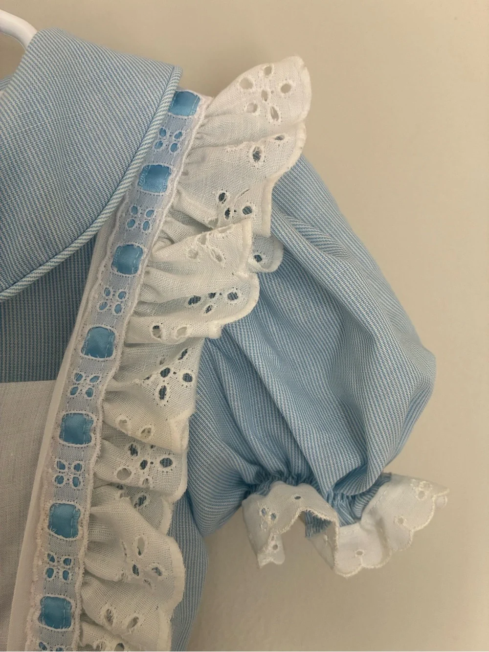 Classic Vintage Alice in Wonderland Style Dress and Apron Size 6